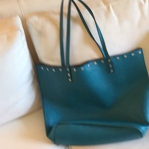 Blue tote 💼 with studded